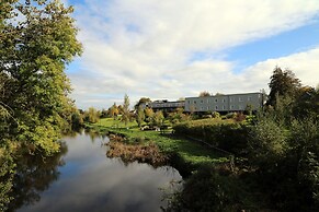 Woodford Dolmen Hotel