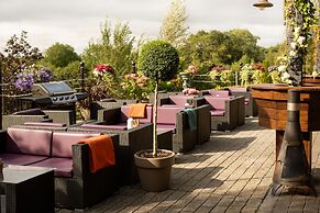 Woodford Dolmen Hotel