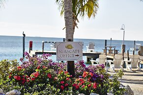 Seascape Resort & Marina