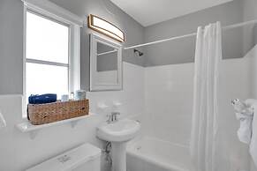 Seascape Resort & Marina