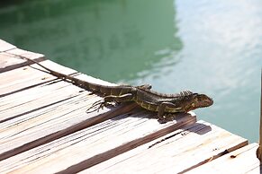 Seascape Resort & Marina