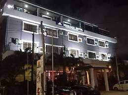Niagara Hotel