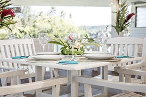 Tropicana Lagoon Apartments