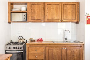 Tropicana Lagoon Apartments