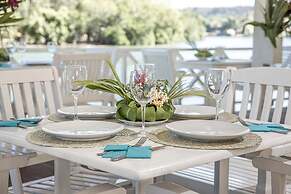 Tropicana Lagoon Apartments