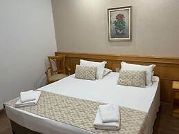 Biazi Paradise Hotel