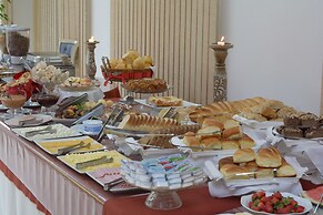 Biazi Paradise Hotel