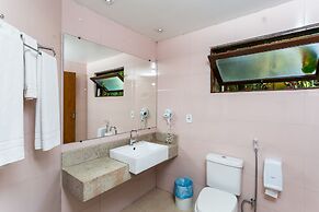 Arraial Bangalô Praia Hotel