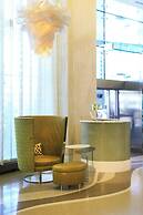 Renaissance Arlington Capital View Hotel