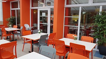 The Originals Access, Hôtel les Iris