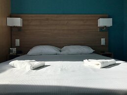 The Originals Access, Hôtel les Iris