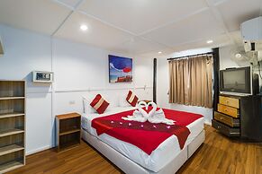 Rich Resort Beachside Hotel