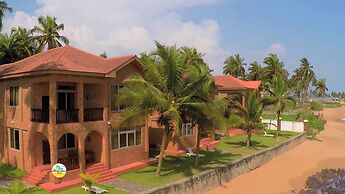 Coconut Grove Beach Resort