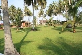 Coconut Grove Beach Resort