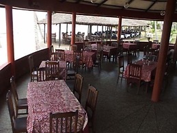 Coconut Grove Beach Resort