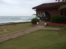 Coconut Grove Beach Resort