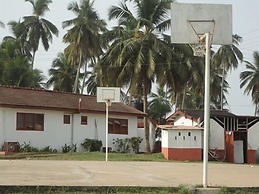 Coconut Grove Beach Resort