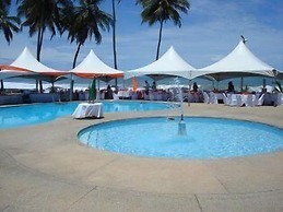Coconut Grove Beach Resort