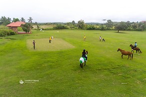 Coconut Grove Beach Resort