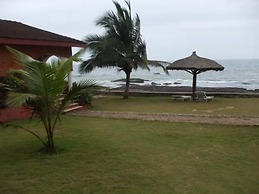 Coconut Grove Beach Resort