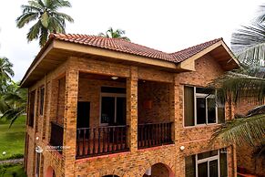 Coconut Grove Beach Resort