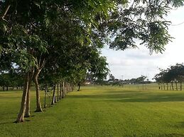 Coconut Grove Beach Resort