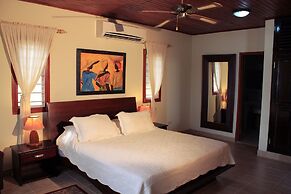 Coconut Grove Beach Resort