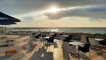 Zorbas Beach Village Hotel