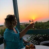 Zorbas Beach Village Hotel