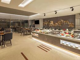 ibis Mumbai Airport Hotel