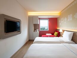 ibis Mumbai Airport Hotel