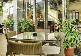 ibis Mumbai Airport Hotel