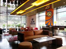 ibis Mumbai Airport Hotel