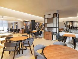 ibis Mumbai Airport Hotel