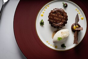 The Ritz-Carlton, Hong Kong