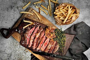 The Ritz-Carlton, Hong Kong