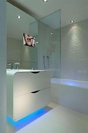 i-Suite Hotel