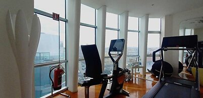 i-Suite Hotel