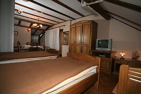 Apartments Vrata Baranje