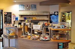 Brit Hotel Azur - Cholet