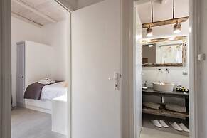 Blue Waves Suites & Apartments To Kyma