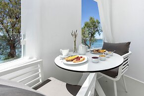 Blue Waves Suites & Apartments To Kyma