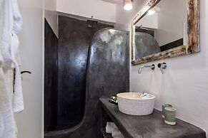 Blue Waves Suites & Apartments To Kyma