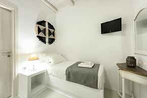 Blue Waves Suites & Apartments To Kyma