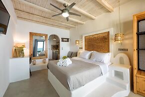 Blue Waves Suites & Apartments To Kyma