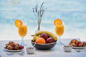 Blue Waves Suites & Apartments To Kyma