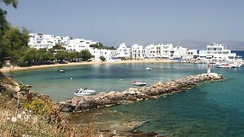 Blue Waves Suites & Apartments To Kyma