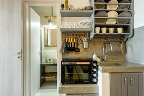 Blue Waves Suites & Apartments To Kyma