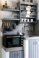 Blue Waves Suites & Apartments To Kyma