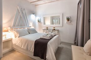 Blue Waves Suites & Apartments To Kyma